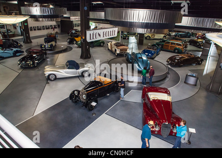 Einen Gesamtüberblick über das Erdgeschoss des Mullin Museum in Oxnard, Kalifornien Stockfoto