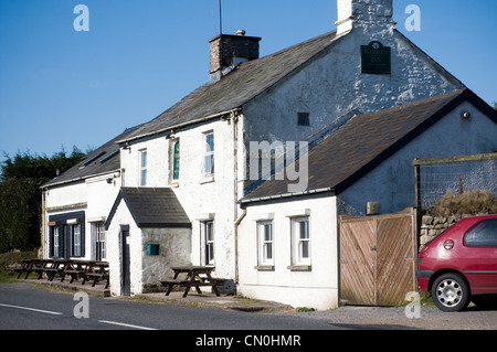 Warren House Inn, das berühmteste Inn auf Dartmoor.  Das Warren House Inn liegt in der Nähe der Bronzezeit Siedlung Überreste von Grimspound Stockfoto