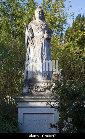 Statue von Queen Victoria 1887 Woodbridge, Suffolk, England Stockfoto