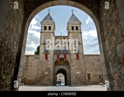 Europa Spanien Castilla - La Mancha Toledo Puerta de Bisagra Stockfoto