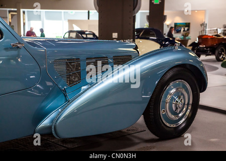 Die 1936 Bugatti Typ 57 SC Atlantic im Mullin Museum in Oxnard, Kalifornien.  Eines von drei Autos mit nur zwei Überlebende gebaut Stockfoto