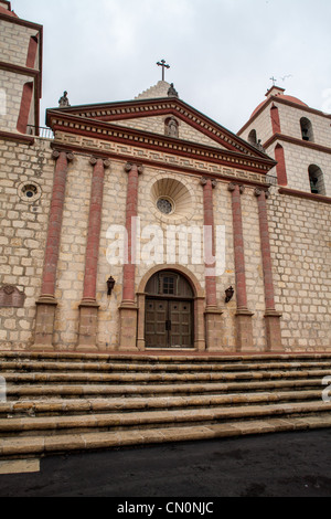 Szenen aus der Mission Santa Barbara in Santa Barbara in Kalifornien Stockfoto