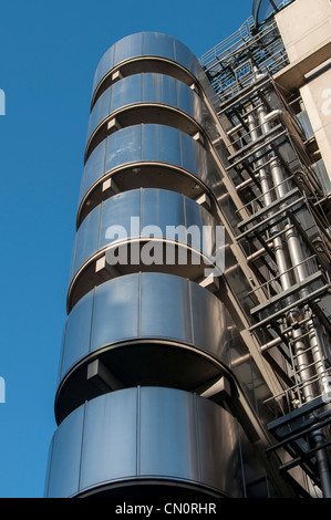 Nahaufnahme von Lloyd Bau (Inside-out-Gebäude) von Richard Rogers, Lime Street, City of London, England, UK Stockfoto