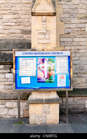 Schild außerhalb der Evangelisch reformierten Kirche UK Stockfoto