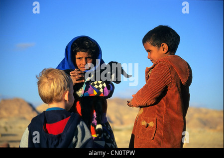 Kinder in den Sinai desret Stockfoto