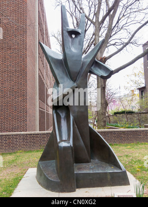 König Solomon, Skulptur von Alexander Archipenko, 1963, University of Pennsylvania, Philadelphia, USA Stockfoto
