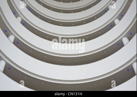 St. Davids Hotel Cardiff South Wales UK Atrium des Eingangs-foyer Stockfoto