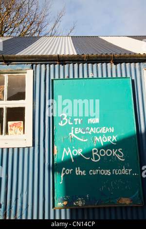 Ein altes Buch Shop in Broadford, Isle Of Skye, Schottland, Großbritannien. Stockfoto