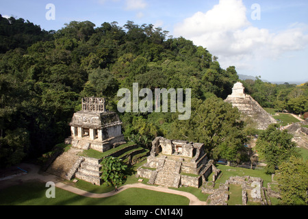 Der Tempel der Inschriften an der archäologischen Stätte der Maya von Palenque, Chiapas, Mexiko. Ein atemberaubendes Beispiel präkolumbischer Architektur. Stockfoto
