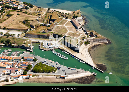 Frankreich, Charente Maritime, Le Chateau d'Oleron, Ile d'Oleron, der Citadelle (Luftbild) Stockfoto