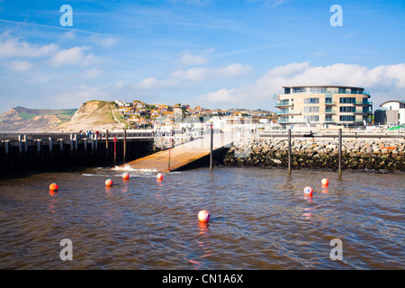 Der Hafen an der West Bay Dorset England UK Stockfoto