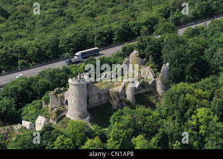 Frankreich, Seine Maritime Moulineaux, Robert Le Diable Burg entlang der Autobahn A13 (Luftbild) Stockfoto