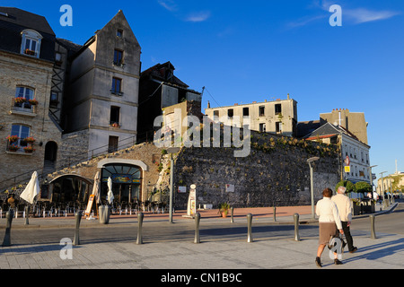 Frankreich, Seine Maritime, Dieppe, Bout du Quai Bezirk, Reste des Turmes Krabbe am Quai Henri IV Stockfoto