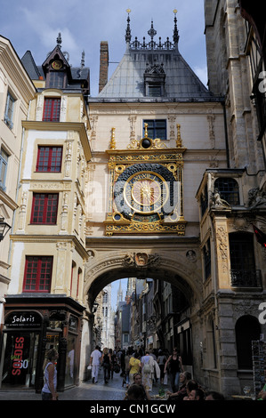 Frankreich, Seine Maritime, Rouen, der Gros Horloge ist eine astronomische Uhr aus dem 16. Jahrhundert Stockfoto