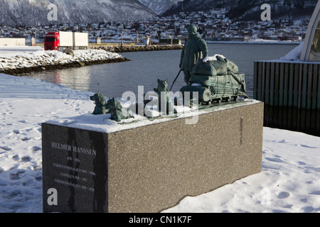 Helmer Julius Hanssen (24. September 1870 – 2. August 1956) Statue Tromso Norwegen Stockfoto