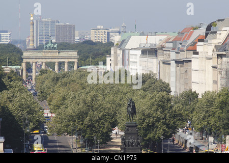 Berlin Brandenburger Tor Unter Den Linden Siegessäule Stockfoto