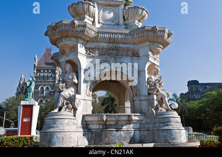 Flora Fountain und orientalische Gebäude Fort Bereich Bombay Mumbai Indien Stockfoto