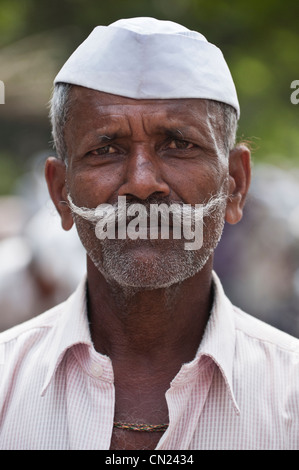 Lunchbüchsen Porträt Churchgate Station Mumbai Bombay Indien Stockfoto
