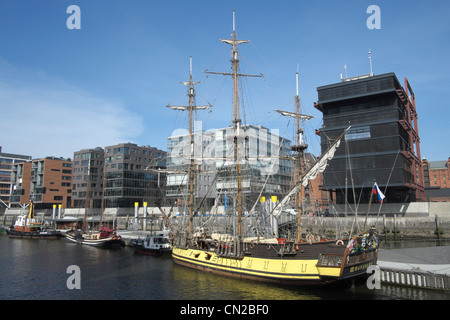 Hafen Sie bei modernen Immobilienentwicklung Hafencity in Hamburg Deutschland Stockfoto