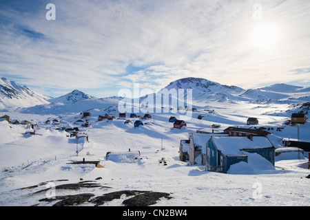 Blick über Kulusuk Inuit Dorf, Ostküste, Grönland