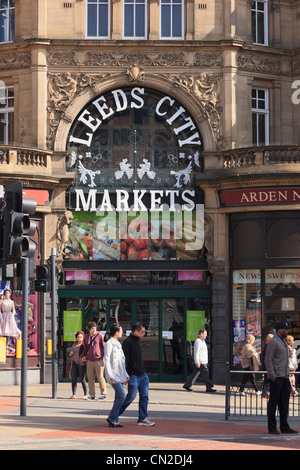 Eingang zum Kirkgate Märkte in die Markthalle, die Gebäude in Leeds, West Yorkshire, England, UK, Großbritannien Stockfoto