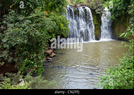 Kambodscha, Provinz Ratanakiri, in der Nähe von Banlung (Ban Lung), Kachanh Wasserfall Stockfoto