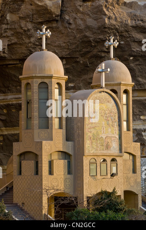 Diese koptische Kirche ist Saint Samaan Tanner Namensgeber wen Jesus in das Wunder von bewegten Berges Mokkatam Cairo verwendet Stockfoto