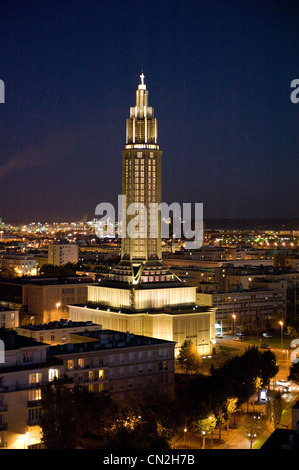 Église St. Joseph, Wahrzeichen Kirche des UNESCO-Weltkulturerbes Le Havre an den Ufern der Seine, Normandie, Frankreich Stockfoto