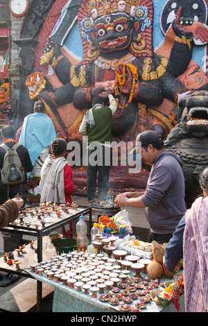 Anhänger in Kala Bhairab Skulptur im Tal von Kathmandu, Nepal-Durbar Square - Kathmandu, Bagmati Zone Stockfoto