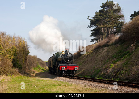 Dampf zum nahenden Watchet Bahnhof in somerset Stockfoto