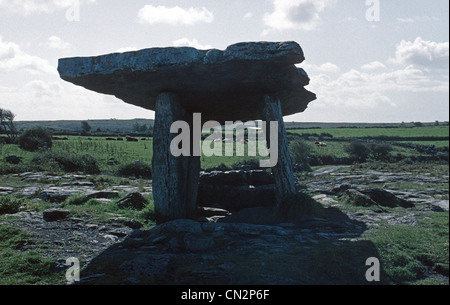 Poulnabrone Dolmen - Burren Stockfoto