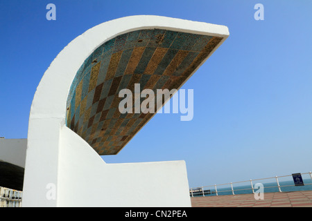 Art-Deco-Strandpromenade Obdach, St. Leonards-on-Sea, East Sussex, UK Stockfoto