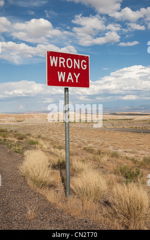Unterzeichnen Sie falsche Weg auf der Autobahn, Utah, USA Stockfoto