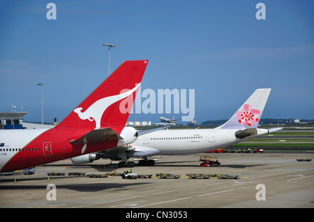 China Airlines und Qantas Flugzeug am Flughafen Sydney (Kingsford Smith), Maskottchen, Sydney, New South Wales, Australien Stockfoto