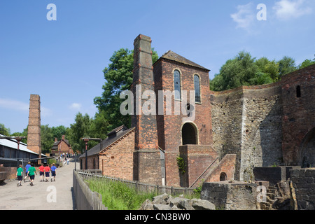 England, Shropshire, Ironbridge Gorge, Coalport, Blists Hill viktorianischen Stadtmuseum, Blists Hill Hochöfen Stockfoto