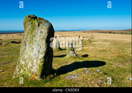 Merrivale ist und auf Dartmor Nationalparks wo gibt es eine Anzahl von prähistorischen Monumenten, Stein Zeilen Steinsärge, Kreise usw.. Stockfoto