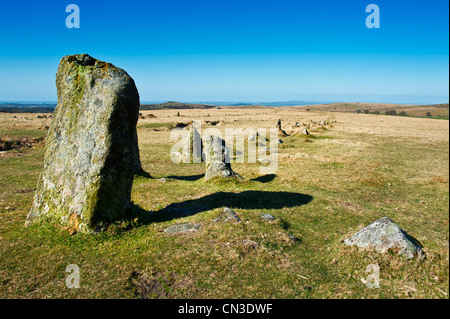 Merrivale ist und auf Dartmor Nationalparks wo gibt es eine Anzahl von prähistorischen Monumenten, Stein Zeilen Steinsärge, Kreise usw.. Stockfoto