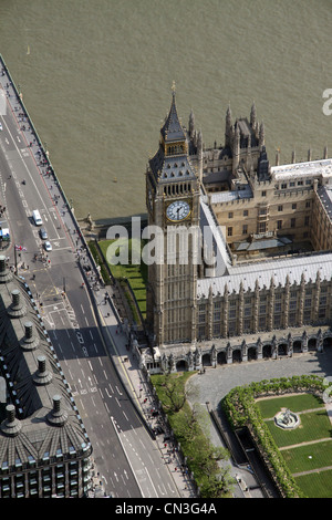 Luftaufnahme des Big Ben (oder besser der Elizabeth Tower) am Palace of Westminster, London SW1 Stockfoto
