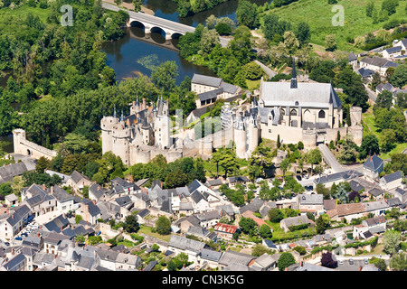 Frankreich, Maine et Loire Montreuil Bellay, einer Stadt an den Ufern des Thouet (Luftbild) Stockfoto