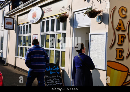 Fischerdorf, eine Meile von Nordsee, Freizeit, Bootfahren, Segeln, Fanggebiet, Fischrestaurants, Wells nächsten The Sea, North Norwich Stockfoto