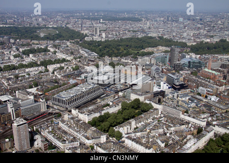 Luftaufnahme der Bezirke Victoria, Pimlico und Belgravia von London in Richtung Victoria Station Stockfoto