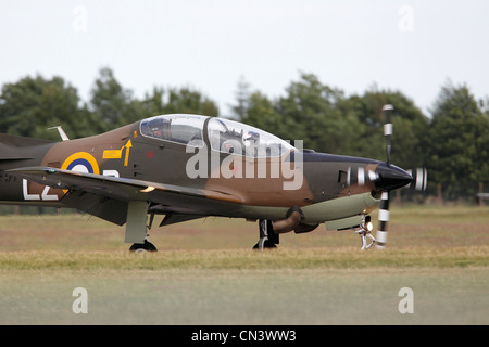 Shorts Tucano ZF171 LZ-R 72 (R) Squadron RAF. c/n: S023/T23, 1 Flying Training School, Royal Air Force RAF Linton-auf-Ouse - spezielle WWII Markierungen für "70. Jahrestag der Luftschlacht um England" Stockfoto