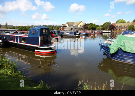 Kanal-Marina, Festival Park, Etrurien, Stoke-on-Trent, North Staffordshire, Mitarbeiter Töpfereien West Midlands England, UK Stockfoto