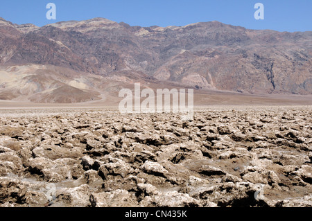 Salzpfanne Oberfläche der Golfplatz des Teufels, Death Valley Nationalpark, Kalifornien Stockfoto