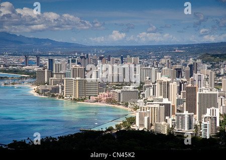 Elk284-1360 Hawaii, Oahu, Waikiki Beach von Diamond Head mit Hochhaus Hotels und Hochhäuser Stockfoto