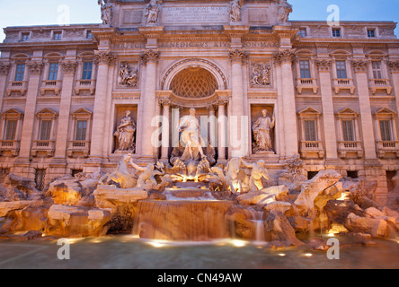 Rom - Fontana di Trevi Abend Stockfoto