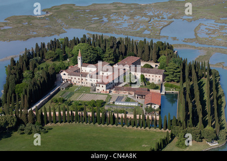 Italien, Veneto, Venedig, aufgeführt als Weltkulturerbe der UNESCO, das Kloster von San Francesco del Deserto (Luftbild) Stockfoto