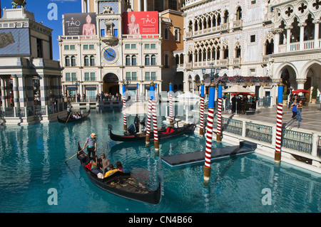 United Statess, Nevada, Las Vegas, Venetian Casino Resorthotel, Hauptgebäude der Dogenpalast und die Gondolieri Stockfoto