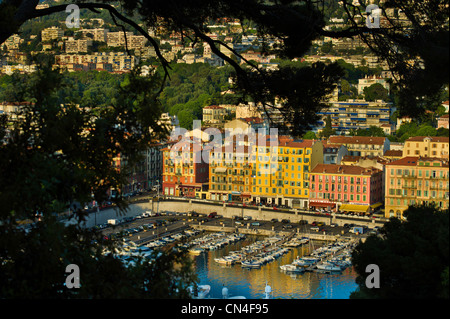 Frankreich, Alpes Maritimes, Nizza, der alte Hafen von Castle Hill gesehen Stockfoto