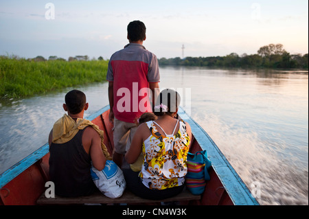 Kolumbien, Bolivar Abteilung, transfer mit dem Boot von Magangue auf dem Rio Magdalena vorgelagerten Mompox (oder Mompos) Stockfoto